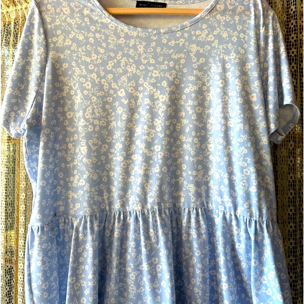 Social Screen super cute light blue shirt